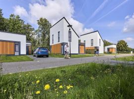 Farmhouse in Limburg with Sauna & BBQ, hotel v mestu Roggel