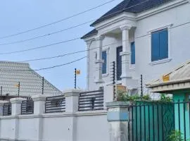 2-Bedroom Apt Short let in Benin City-Hosted by Tomla Built in 2025