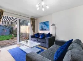 Maidenhead 4Bed and 2BA with Parking