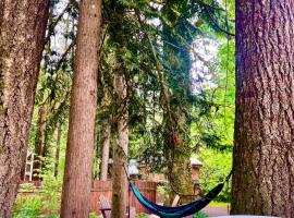 The Little Lolo Lodge, nhà nghỉ B&B ở Mount Hood Village