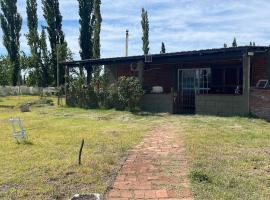 Complejo la Paz Mendoza, hotel in La Porteña