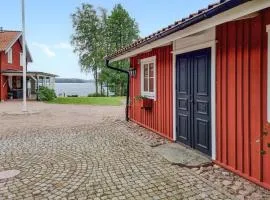 Nice Home In Hökerum With Wifi