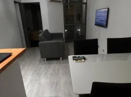 Departamento En Pleno Centro - Cerca De Todo
