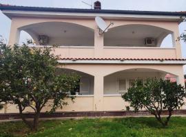 Apartments with parking space Lopar, Rab - 23968, hotel a Lopar