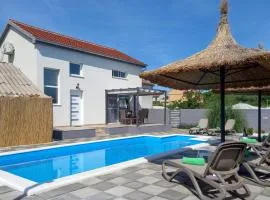 Cozy Home In Rastane Donje With Wifi