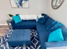 Comfy 2BR 1BA Apt
