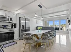 Chic Stay by the Beach