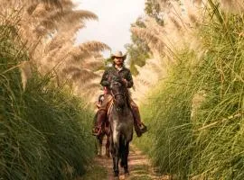Rancho Reencuentro Eco Hotel & Cabalgatas