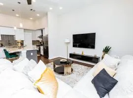 The Spot - Downtown Luxury Home