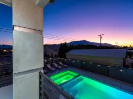Heated Pool, Jacuzzi, Pickleball, Movie Theater, Sauna - Spacious 4BR