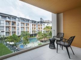 Pool View Wyndham Condo 1310, hotel in Nai Thon Beach