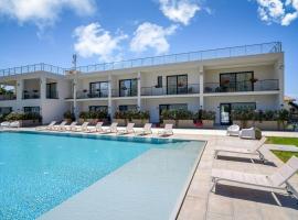 Ella Suites Apartments, hotel u gradu Terazini