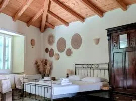 House Moschα