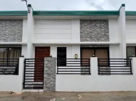 Soli8tude Stay and Floating Cottages Calatagan