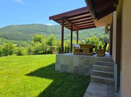 Villa Usivak for green quiet holiday near Sarajevo#TravellerAwards2025, hotel v destinaci Sarajevo