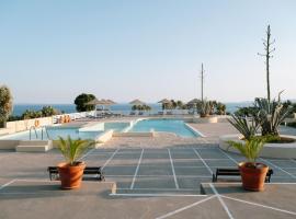 Viesnīca Mandilada Family Village Hotel Samos - Greece pilsētā Marathokampos