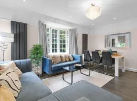 Elegant 5 Bedroom, 2 Bathroom Home at Marlow Hill