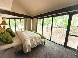 Treetop Village-3bed3bathpoolsdock8pp