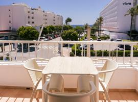 Vistamar I - MC Apartments Ibiza, hotel in Playa d'en Bossa