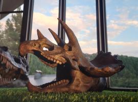 恐竜博物館まで車10分バーベキュー機材無料貸出勝山ファミリーログハウス今日のおうち, acomoda&ccedil;&atilde;o com cozinha em Katsuyama