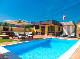 BRICK Studio, Hotel mit Pools in Bajina Bašta