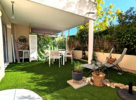Apartment for 4 with beautiful garden