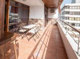 Stunning Mlaga Apartment with Ocean Views