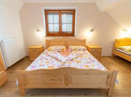 Rooms&Apartments Pazlar, pet-friendly hotel in Bled