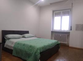 Alloggio Tomy centro Biella, hotel a Biella