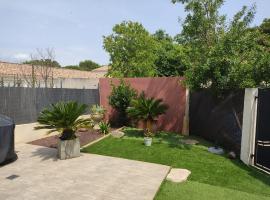 Maison en centre ville au calme, hotel in La Ciotat