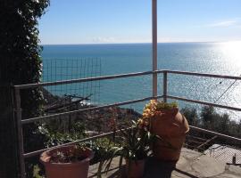 Tramonto sul Mare – hotel w mieście Framura