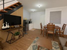 House near Caleruega Chapel & Twin Lakes Tagaytay - The Nook By Reivel，位于Calo的别墅