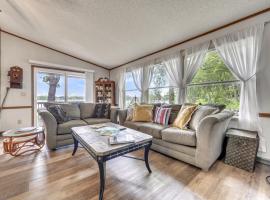 The Lakeside Shack on West Lake Okoboji, ξενοδοχείο σε Spirit Lake