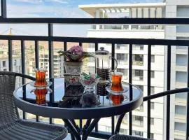 City Style & Summer Comfort in Baku!