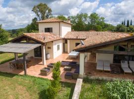 Maremma Design, hotel in Manciano