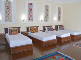 Hostel East, hotel in Khiva