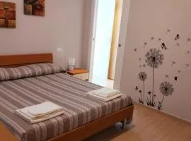 la piccola corte del borgo