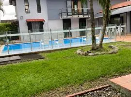 Casa Campestre con Piscina en Villavicencio