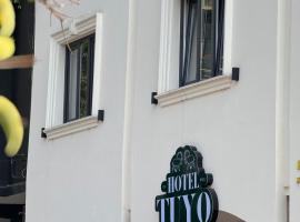 Hotel Tuyo, hotel poblíž Mezinárodní letiště Martky Terezy v Tiraně - TIA, Tirana
