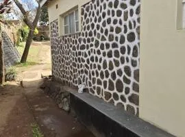 Urunji Cozy Haven Guest House