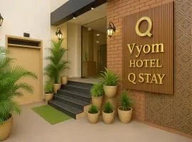 Q Stay