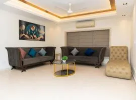 Urban Elan by JadeCaps-Nr Birla Mandir-AC-Wi-Fi