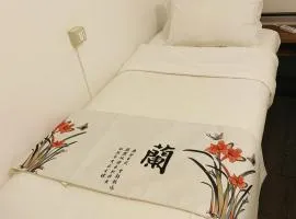 Oliver Shared Room - LGBT-Friendly, Near Metro & Linate