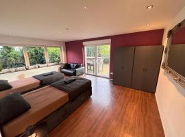 Exklusive Ferienwohnung mit schönem Garten und Blick ins Grüne, hotel i Gütersloh