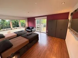 Exklusive Ferienwohnung mit schönem Garten und Blick ins Grüne