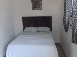 Centrico, seguro, buen precio, Timon, cottage in Manzanillo