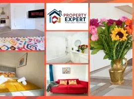 BridgeView Central Cambridge with Parking Off Site F6