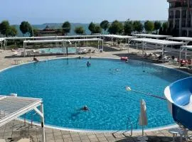 Premier Fort Beach-Luxury Studio-First Line Resort