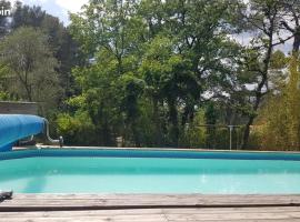 Villa climatisée avec piscine, Hotel in Opio