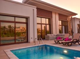 Segal Rotana Salalah Villa with private swimming pool 2, place to stay in Ma‘mūrah